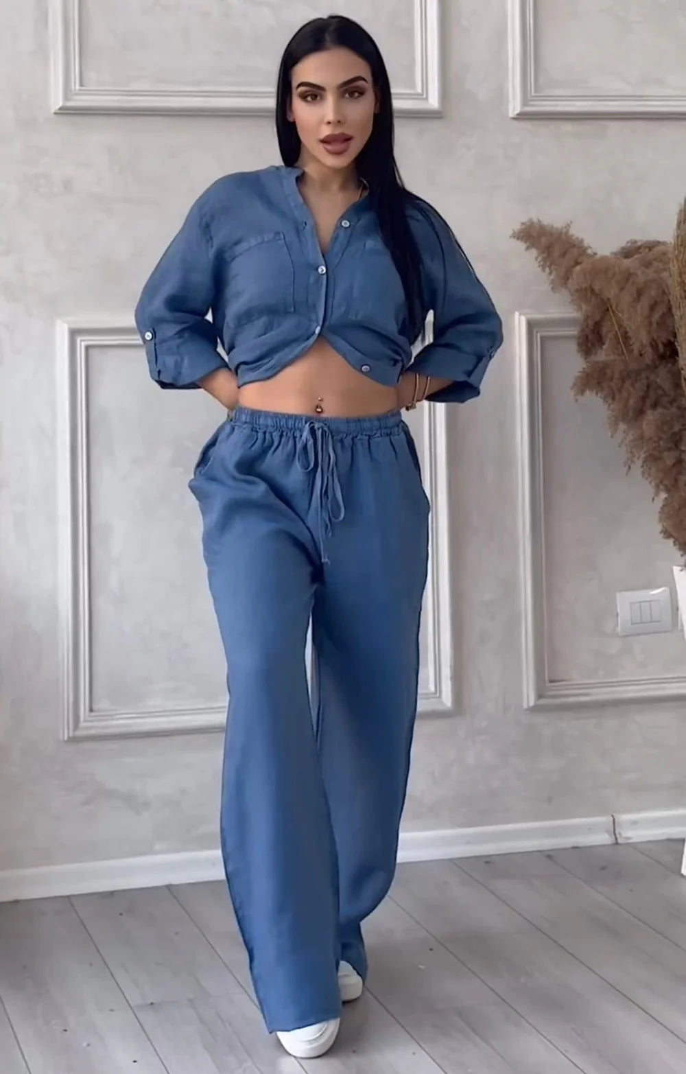 Women's Fashionable and Versatile Set