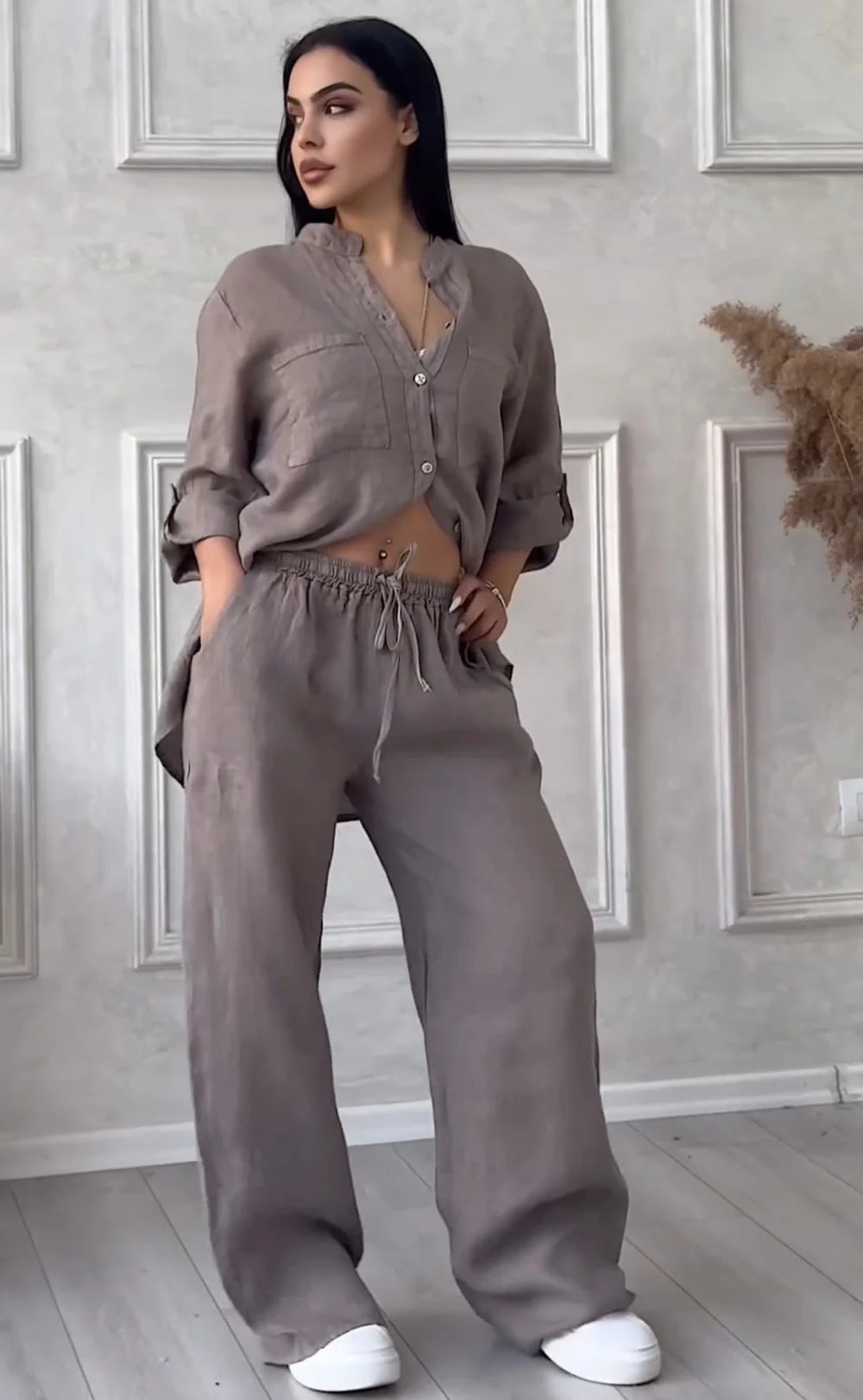 Women's Fashionable and Versatile Set